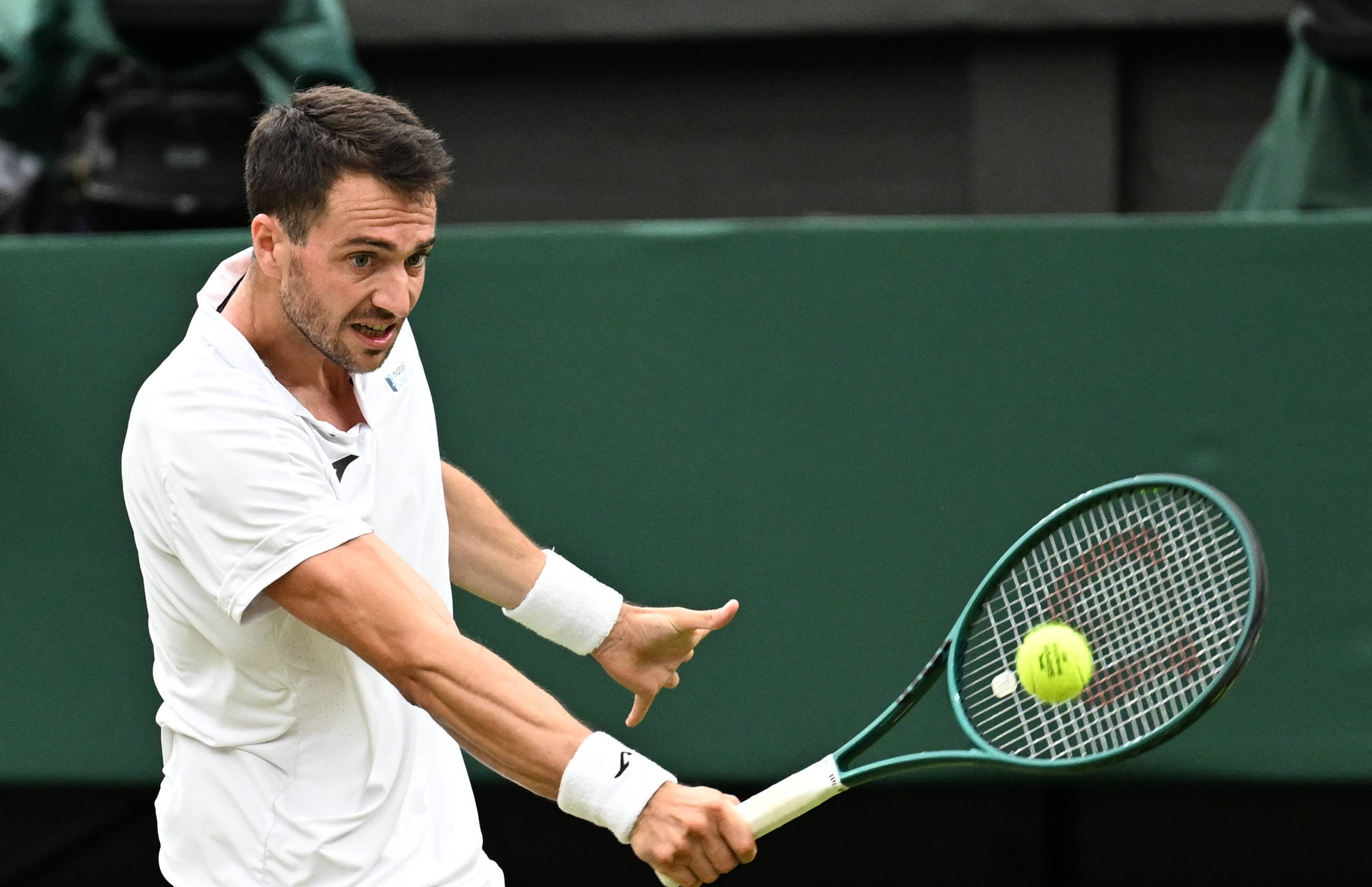 ATP总决赛碾压温网,辛纳关键制胜 ATP总决赛碾压温网,辛纳关键制胜