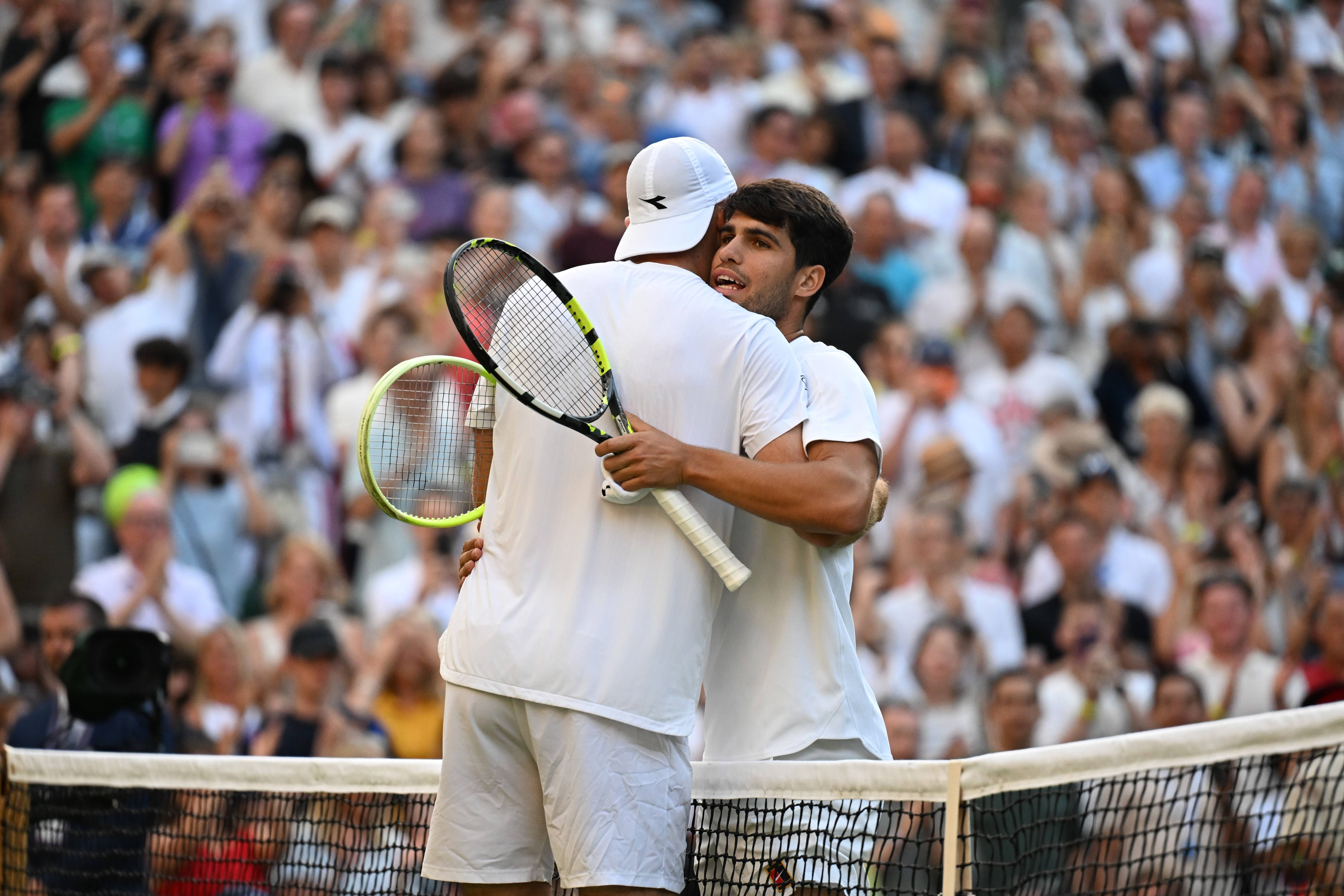 温网翻盘ATP总决赛,阿尔卡拉斯统治全场 温网翻盘ATP总决赛,阿尔卡拉斯统治全场