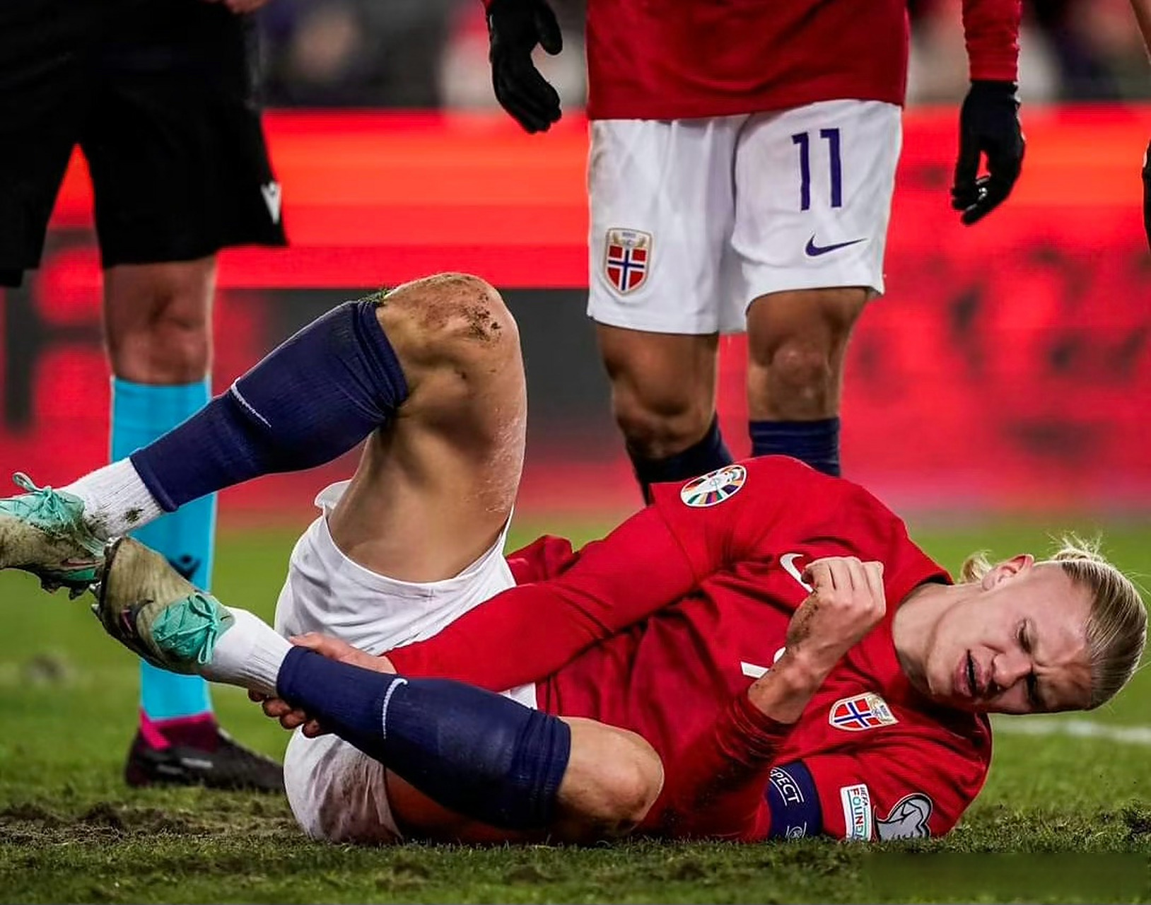 巴西鏖战阿根廷，哈兰德高光表现