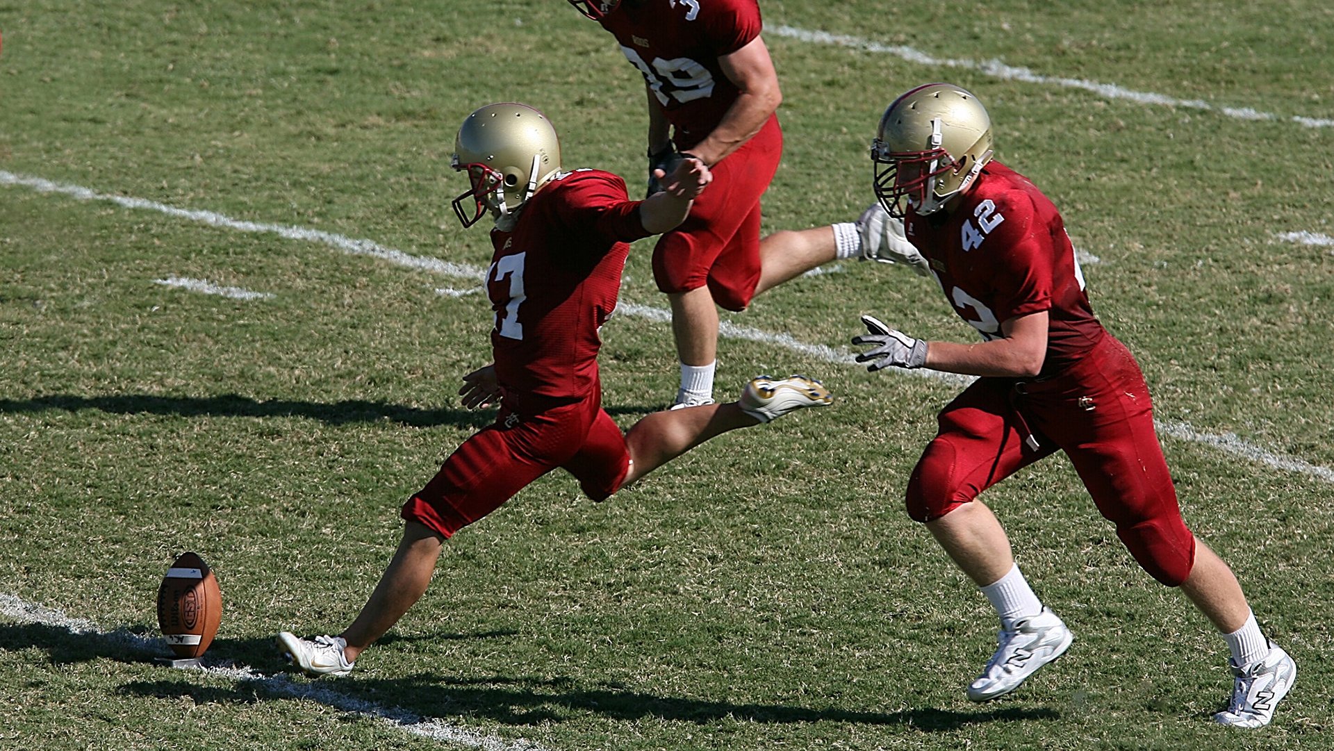 库里三分如雨定乾坤,公牛铁血防守锁死森林狼