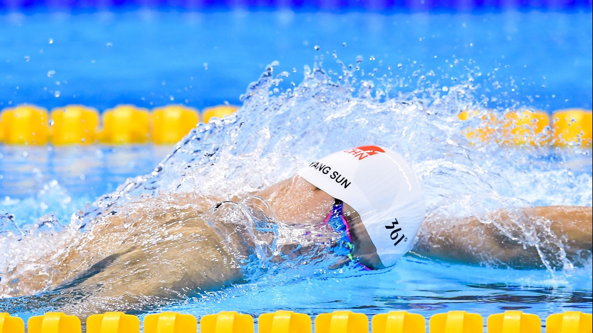 阿什拉夫爆发点燃晋级之路,德国式坚韧助切尔西淘汰赛惊险过关