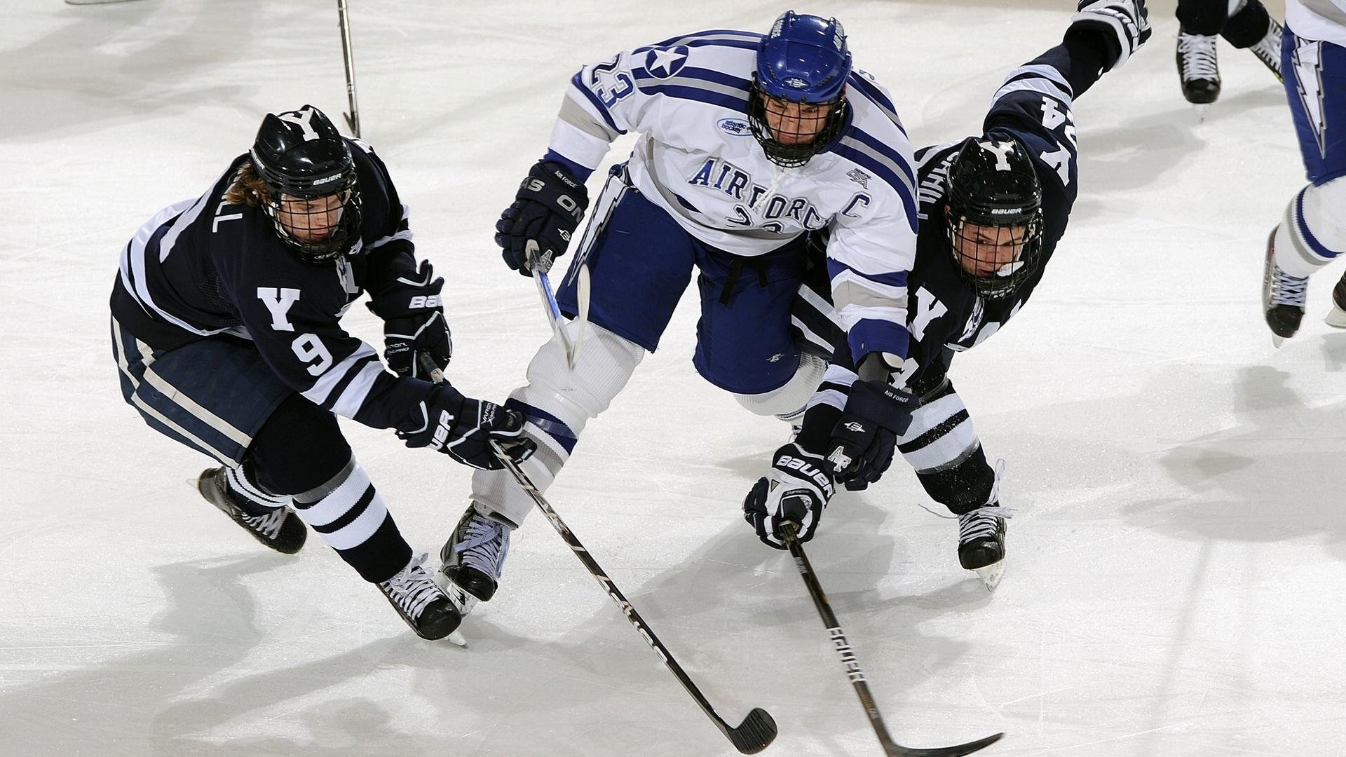 霍勒迪末节狂飙19分,热火压哨三分绝杀北京队