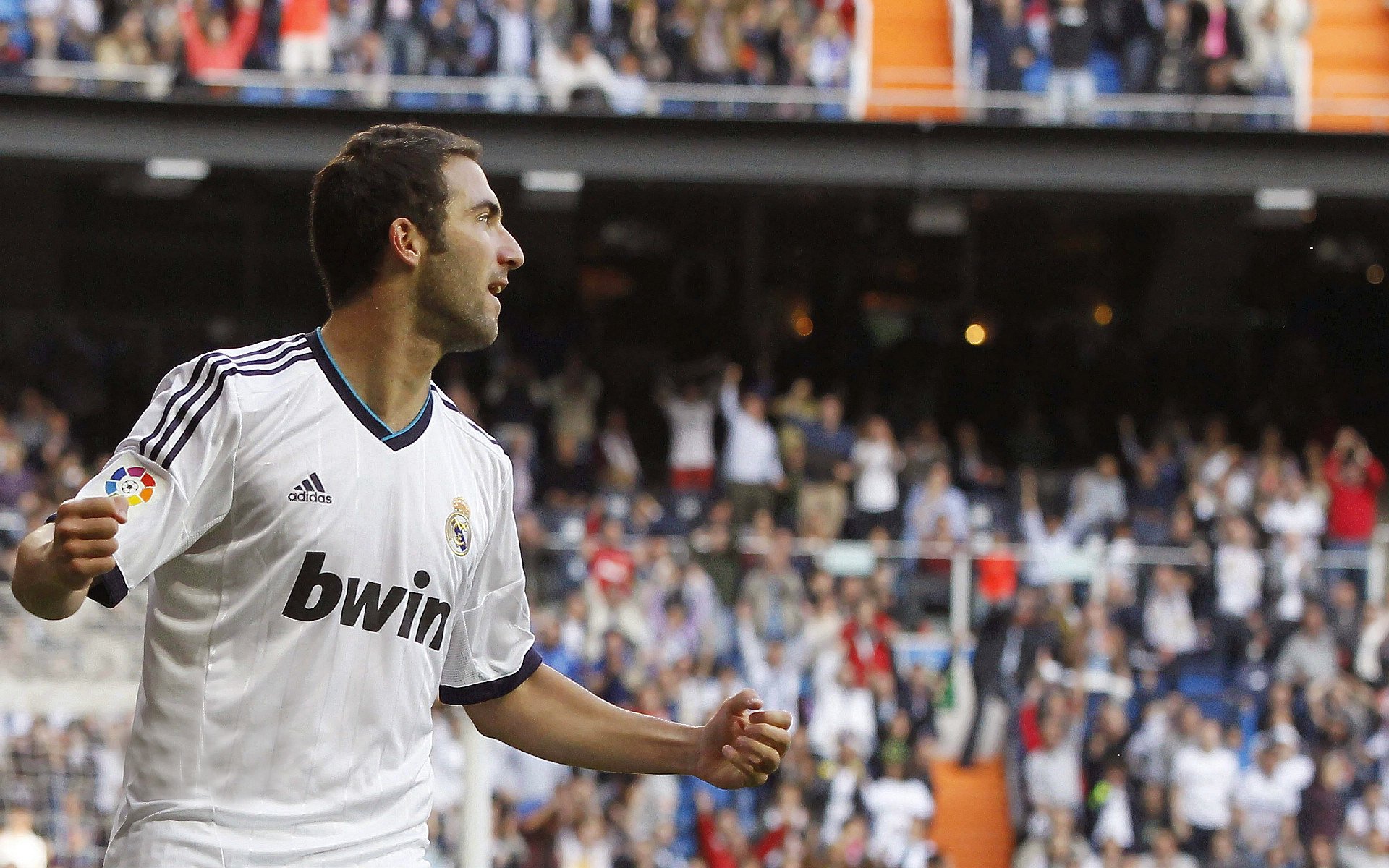 逆转的那一刻，郑思维让泰国国旗黯然失色